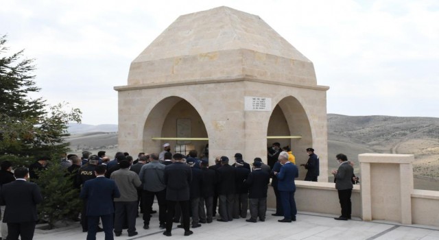 Yunus Emre, Türbesi Başında Anıldı