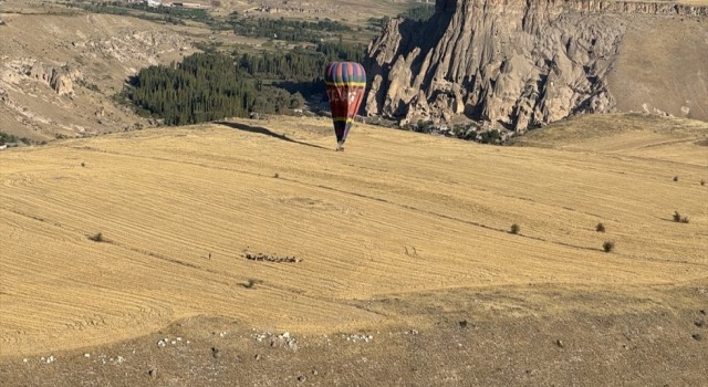 Medya temsilcileri Ihlara Vadisi ile Selime Katedrali'ni kuş bakışı izledi