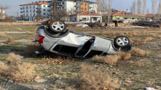 Gaz ve Fren Pedalına Sıkışan Paspas Kazaya Neden Oldu