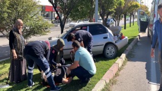 Kazada Araç Hurdaya Döndü Sürücü Yaralandı