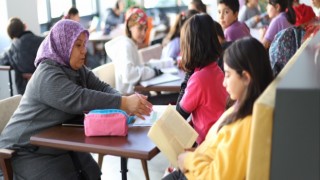 Öğrencilerin Tatildeki Adresi Kitap Konakları Oldu